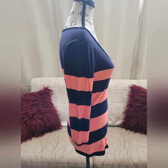 Gap super soft women's sweater. Size medium. - Picture 2 of 6